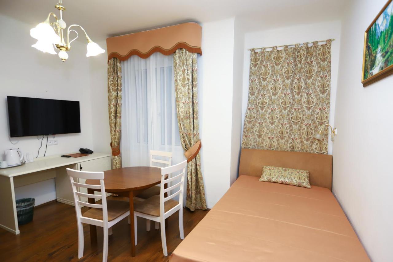Zlaty Sloup Hotel Карлови Вари Екстериор снимка