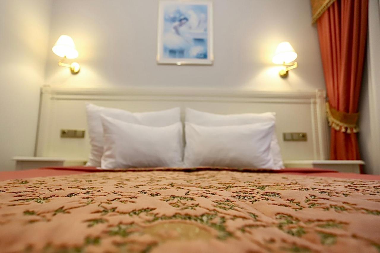 Zlaty Sloup Hotel Карлови Вари Екстериор снимка
