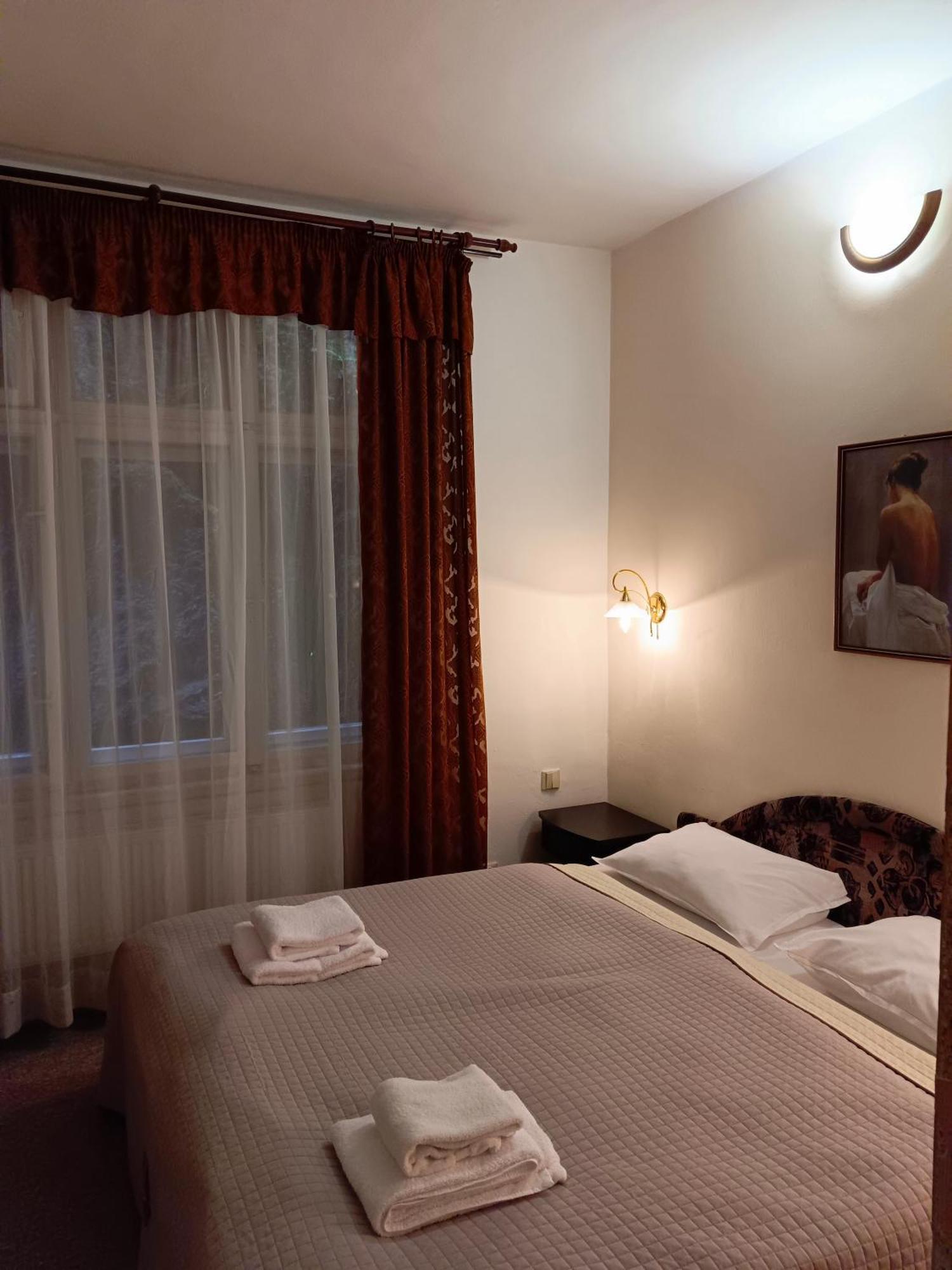 Zlaty Sloup Hotel Карлови Вари Екстериор снимка